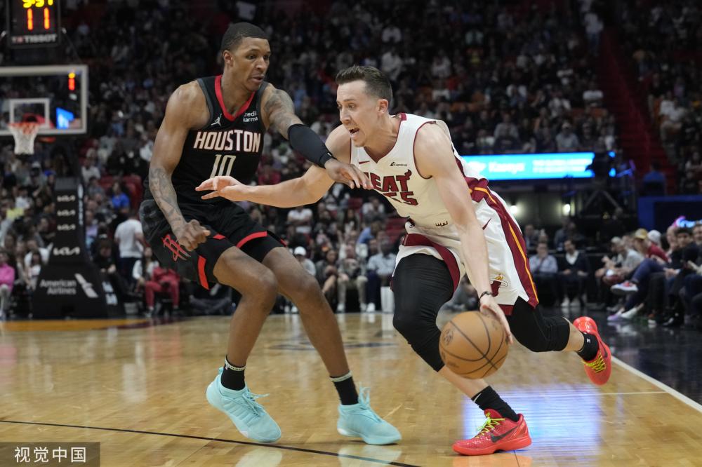 他们坚韧不 他们坚韧不